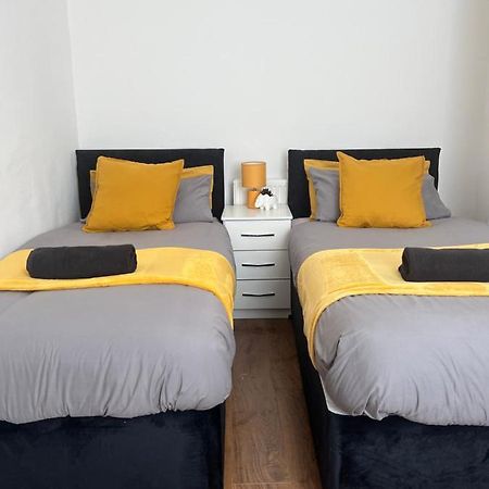 Spacious 3 Bed - Efc Stays Liverpool Exterior photo