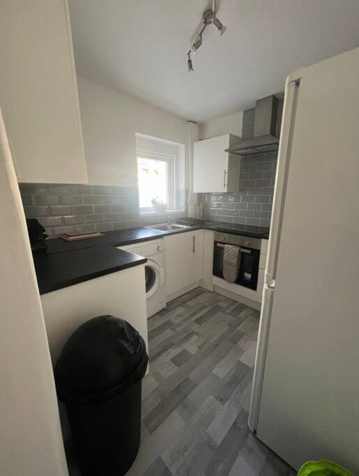 Spacious 3 Bed - Efc Stays Liverpool Exterior photo